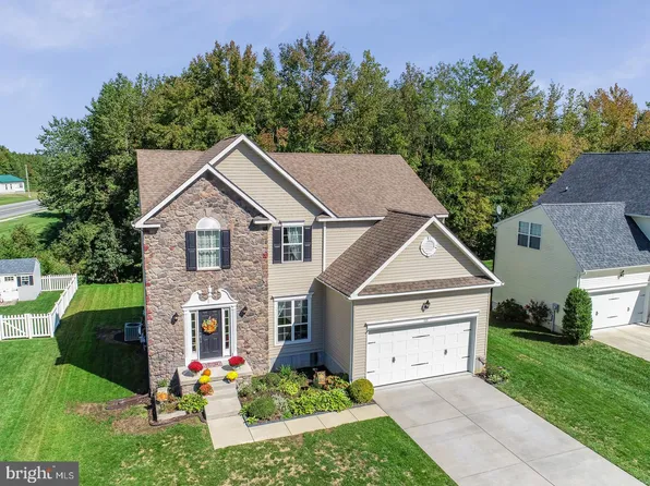 105 Hobbyhorse Ct, Dover, DE 19904