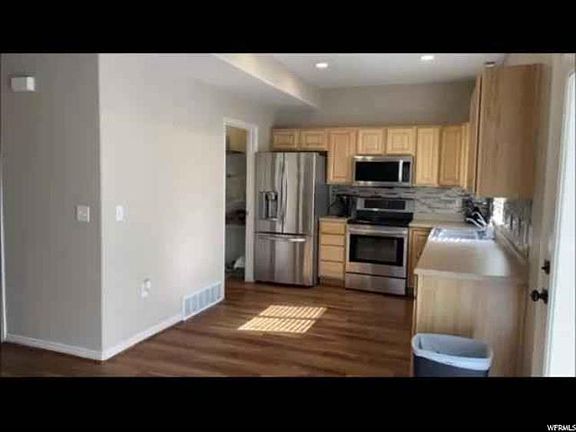 2nd image of 5043 W Slate St