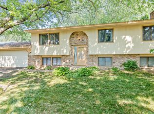 7740 Chowen Ave N, Brooklyn Park, MN 55443