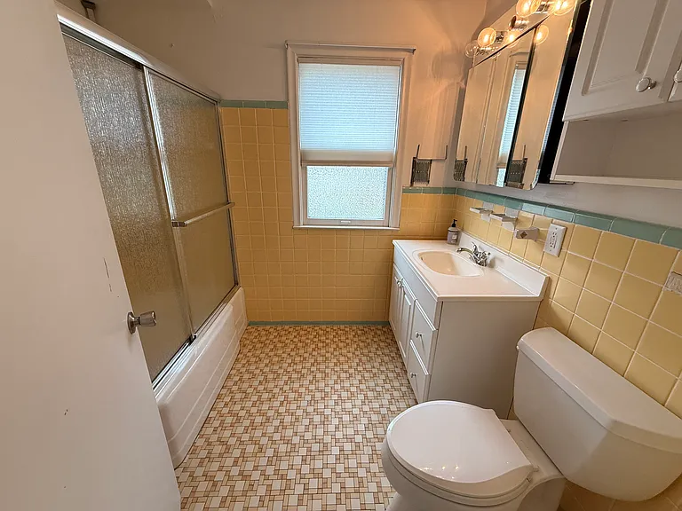 2056 Lennon St — Photo 22