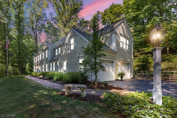 2nd image of 30 Chestnut Ave