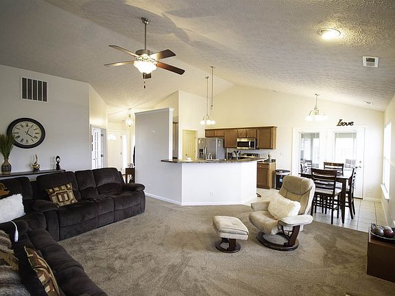 4th image of 3420 Alysheba Dr