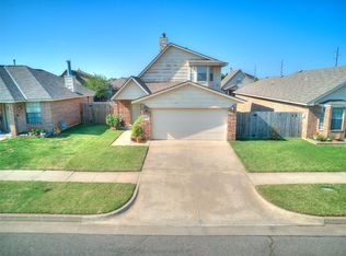 1005 SW 25th St, Moore, OK 73170