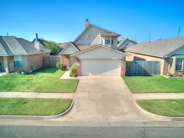 1005 SW 25th St, Moore, OK 73170