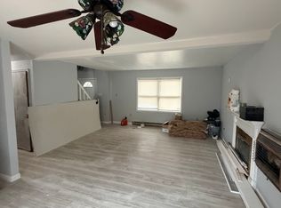 1865 Shady Side Dr, Tobyhanna, PA 18466