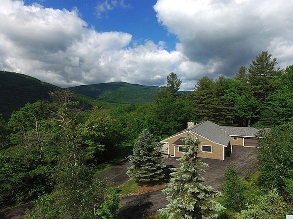4th image of 77 Lookout Mountain Drive