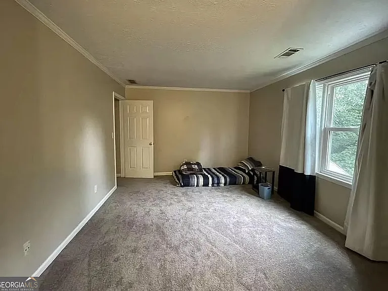 1300 Kennesaw Trace Ct NW — Photo 10