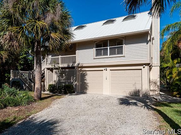 2nd image of 940 Spoonbill Ct