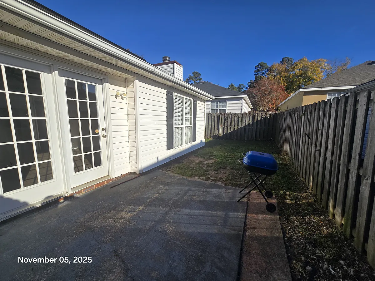 Building Photo - 1219 Kendal Ct