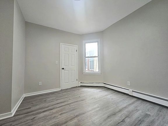 3rd image of 137 Wilkinson Ave #5D
