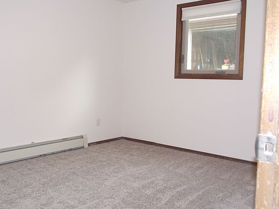 5th image of 3401 E 28th St APT 1