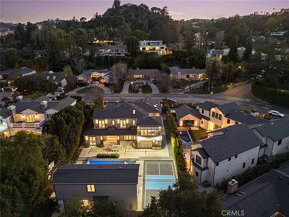 2nd image of 15547 Valley Vista Blvd