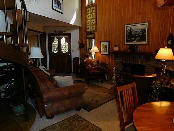 5th image of 32981 Maple Dr