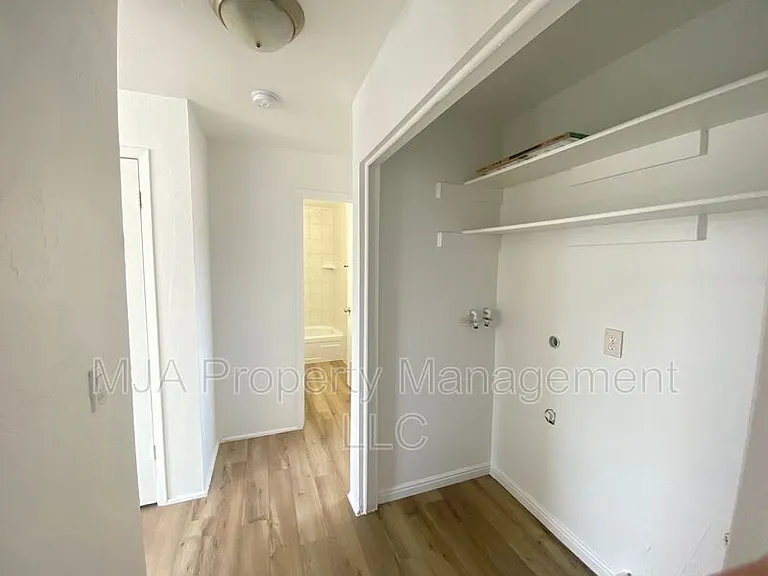 2517 S Lakecrest Dr #3 — Photo 13