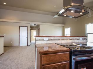 1301 25th St E, Williston, ND 58801