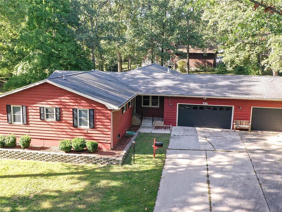 1st image of 10 Woodale Dr