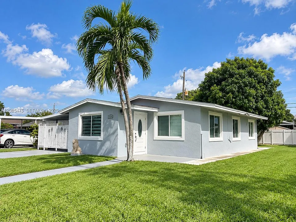 871 SE 4th Pl