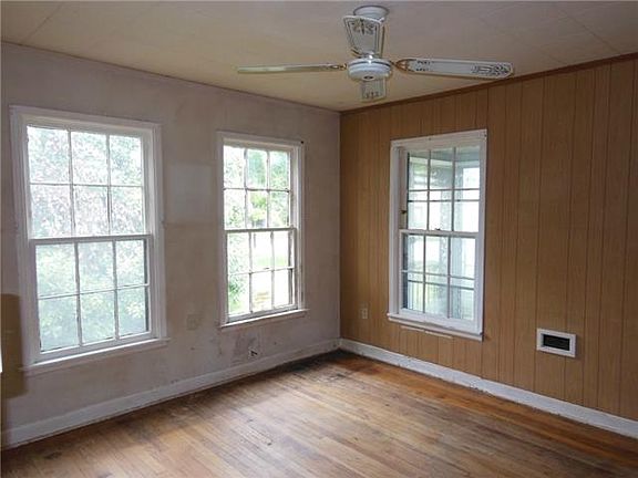 5th image of 3959 Meadowbrook Dr
