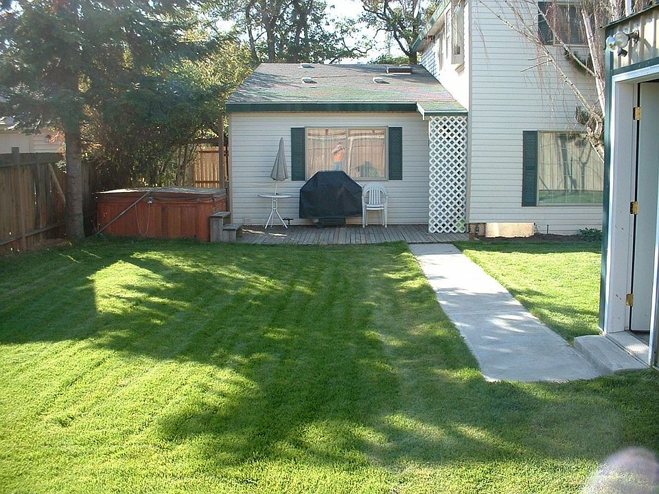 2nd image of 5218 N Magnolia St