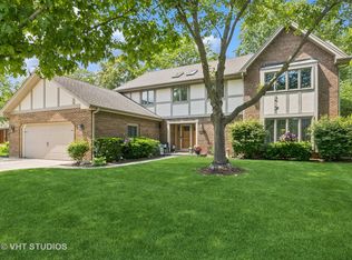 340 Castlewood Ct, Hoffman Estates, IL 60067
