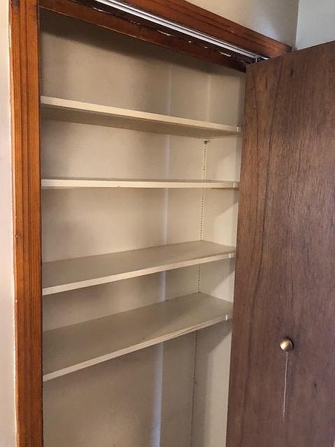 Hallway / bathroom closet