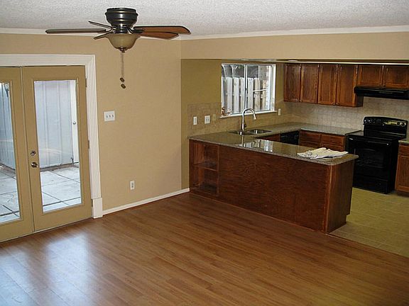 3rd image of 10344 Hammerly Blvd #2