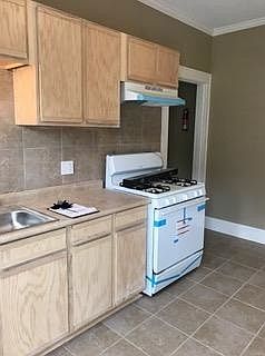 5th image of 701 Merrick St