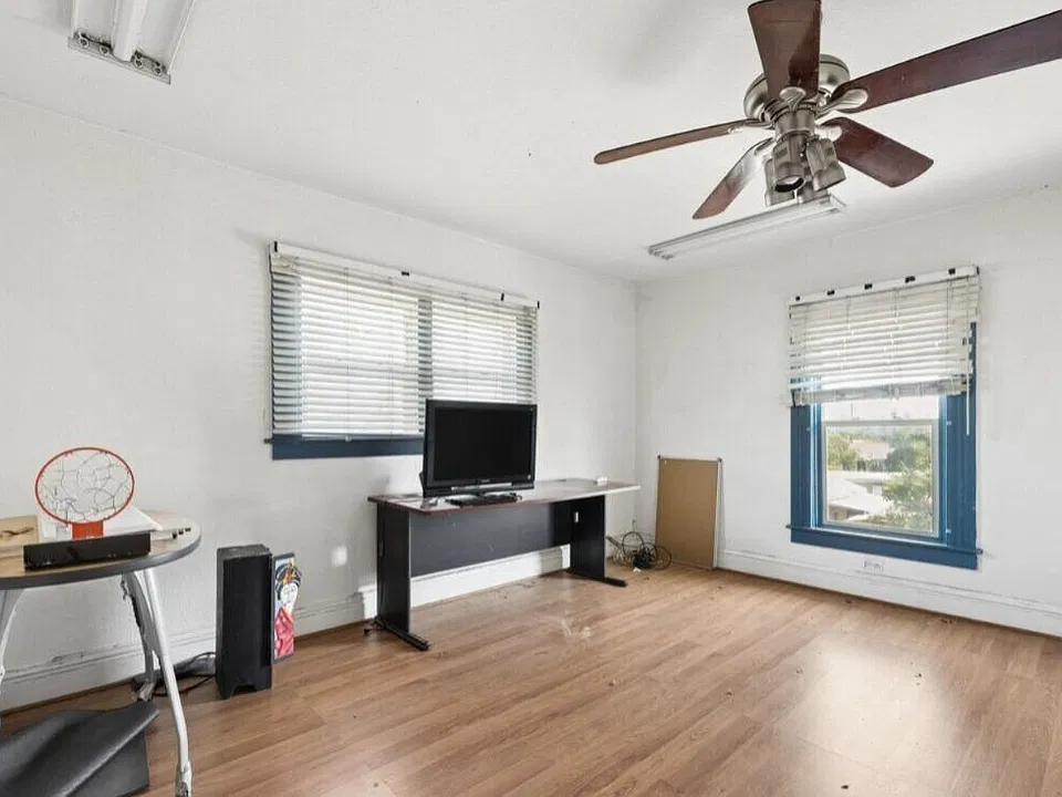 412 N San Gabriel Ave #102