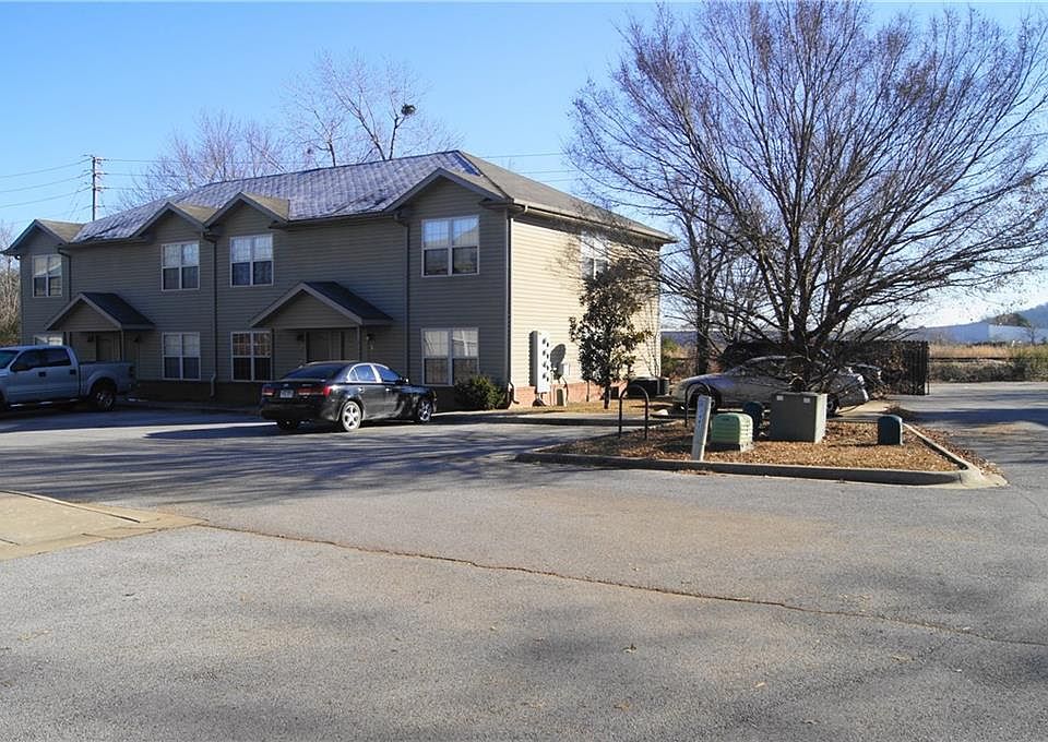 1st image of 1446 W Netherland Way