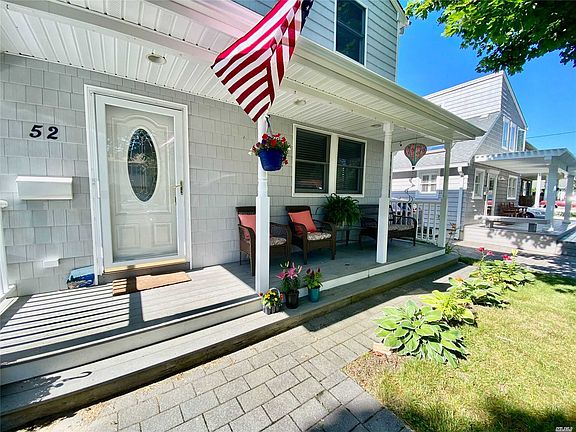 2nd image of 52 Bayside Pl