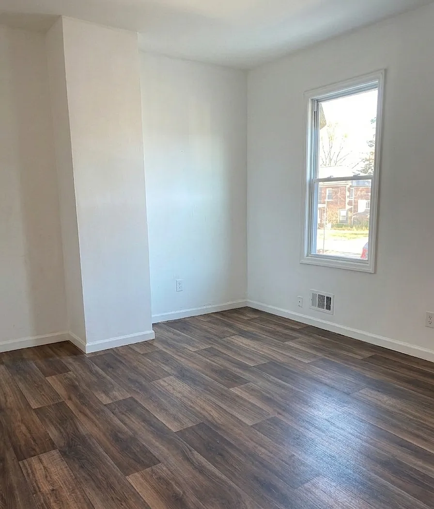 2 bed, $1,890 — Photo 2