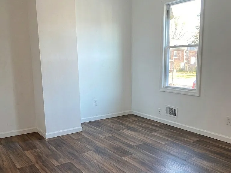 165 20th Ave #1 — Photo 2