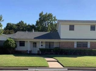 7370 Robinhood Ln, Fort Worth, TX 76112