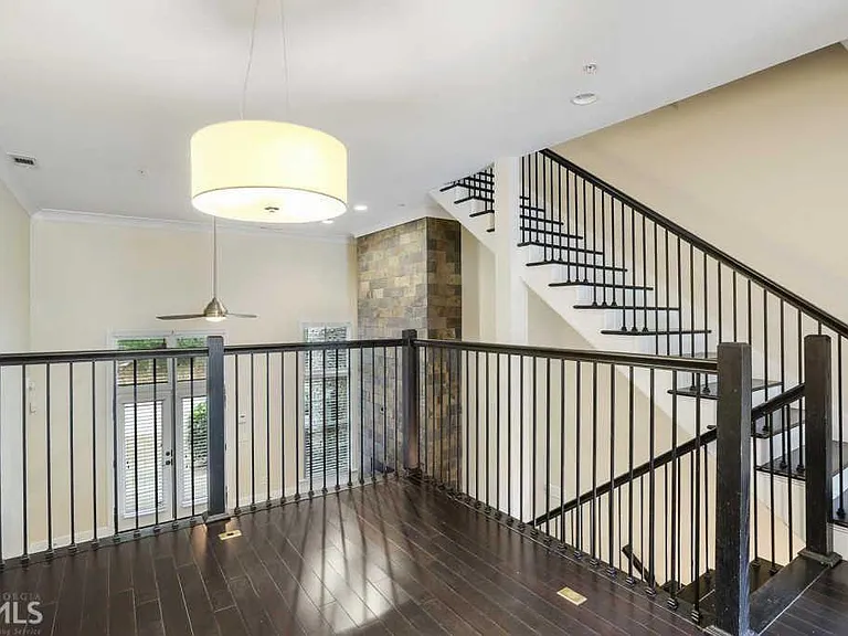 255 Southerland Ter NE #104 — Photo 15
