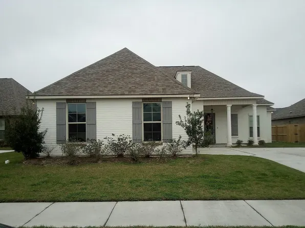 837 Lakehaven Dr, Gonzales, LA 70737