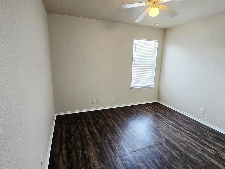 8015 Thicket Pass — Photo 22