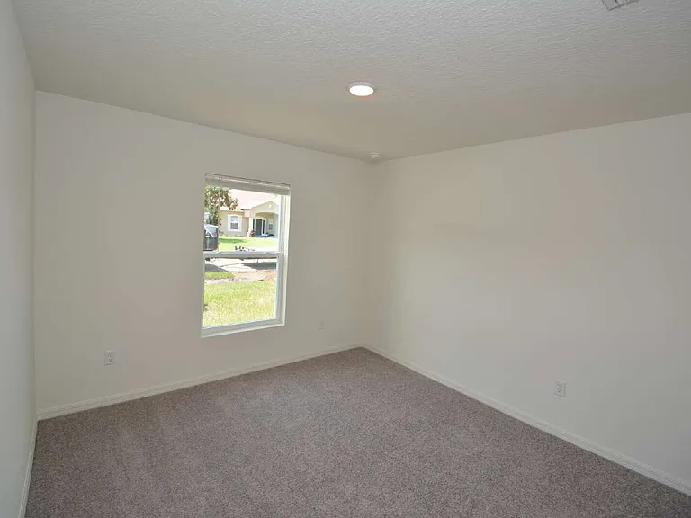 11 Roxland Ln — Photo 6