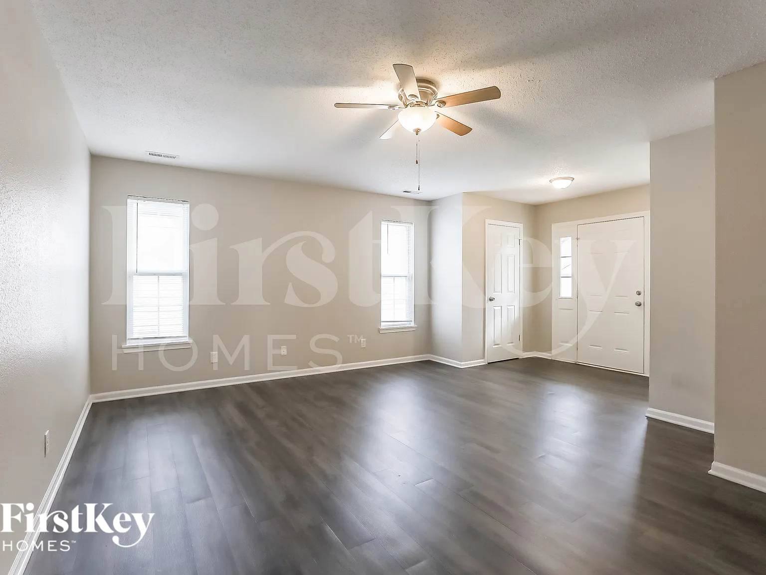 3 bed, 2.0 bath, 1384 sqft, $1,510 — Photo 3