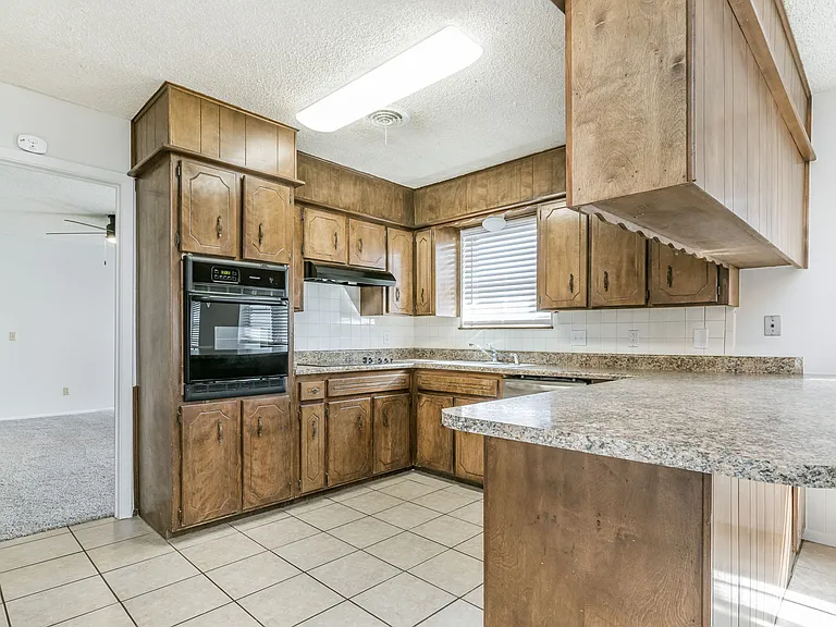 6004 Estacado Ln — Photo 6