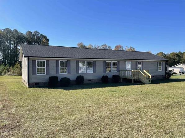 117 W Locke Level Dr, Kenly, NC 27542