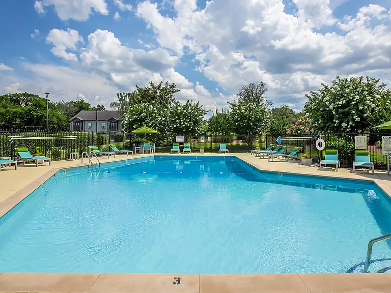 Chase Cove Apartments — Photo 9