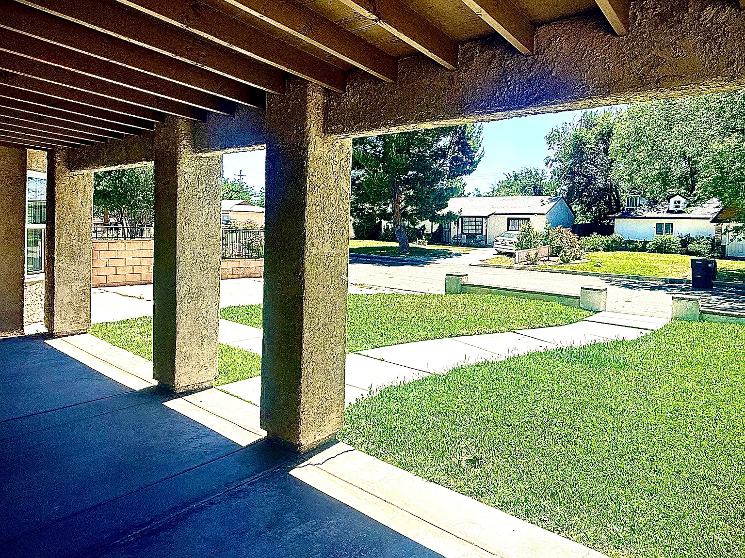 3 bed, 960 sqft, $2,495 — Photo 2