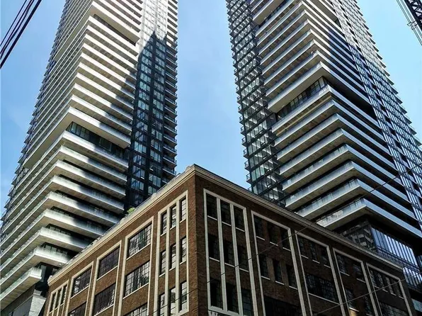125 Blue Jays Way, Toronto, ON
