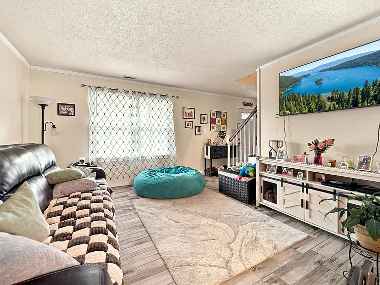 3941 Terrywood Dr — Photo 3