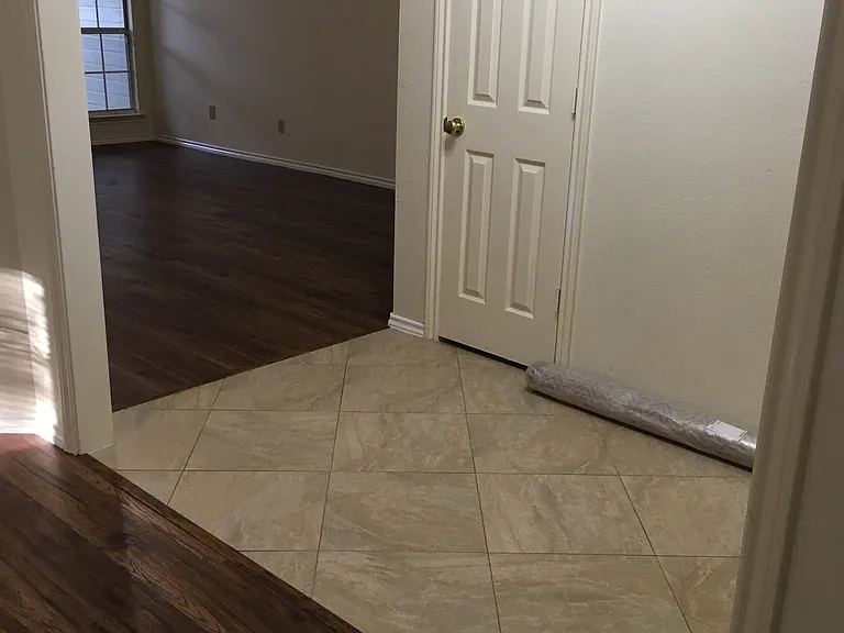 1426 Mapleview Dr — Photo 5