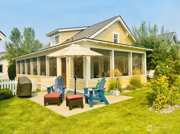 106 Flip Flop Lane, Oroville, WA 98844