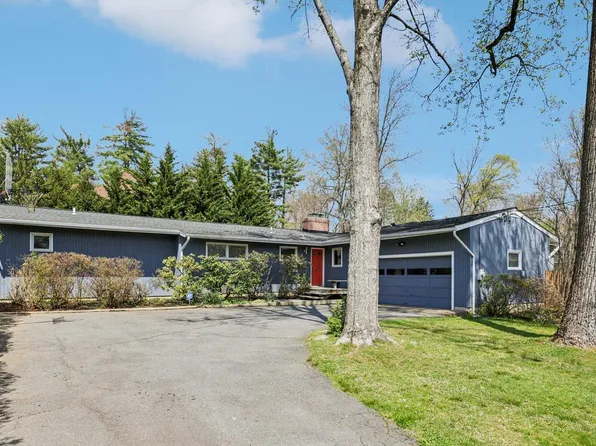 113 Adams Dr, Princeton, NJ 08540