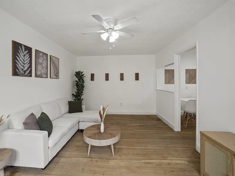 30 Danbury St SE #1 — Photo 11