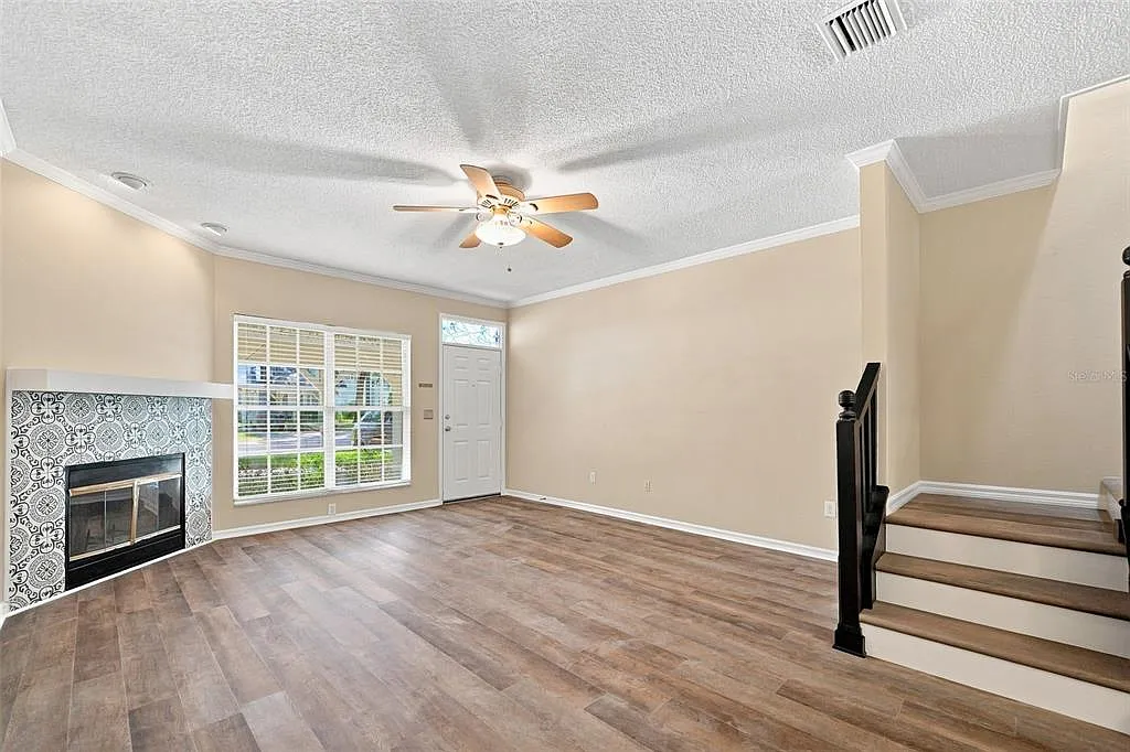 2 bed, 2.5 bath, 1500 sqft, $2,500 — Photo 4