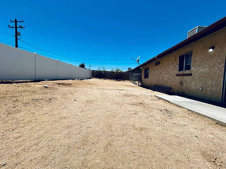 60399 Granada Dr — Photo 37
